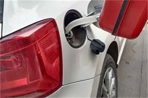 新龙24小时救援车收费标准